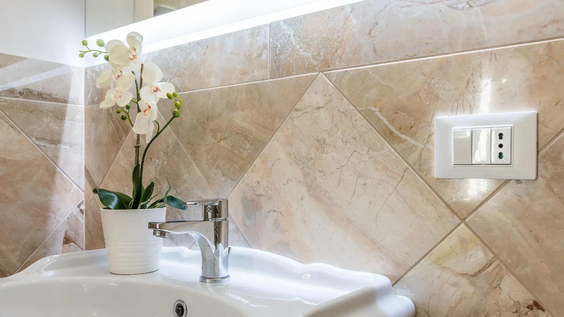 Palazzo Daponte Hotel Venice 2*,  Italy